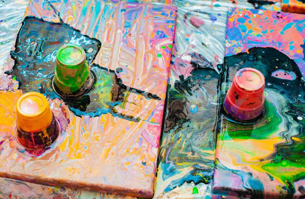 The Art of Acrylic Paint Pouring Techniques